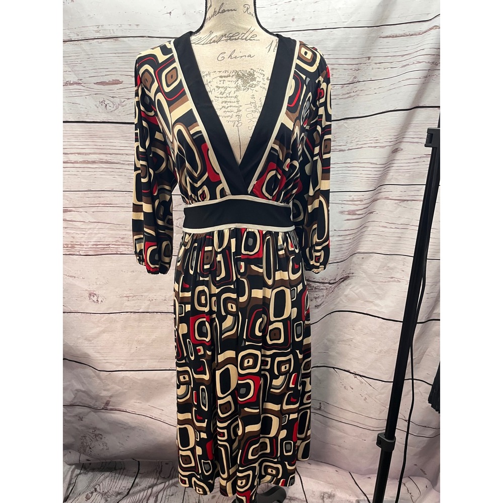 B. Smart Womens Plus Size 20 Geometric Mod V-Neck Midi Dress Black Red 3521097W